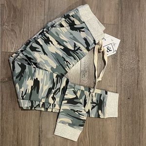 New with tags. Camo joggers.